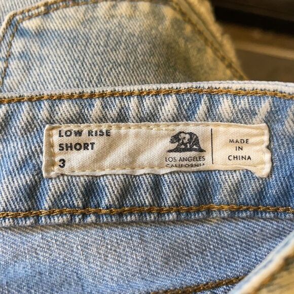 Bullhead Denim Low Rise Distressed Shorty Shorts 3 - Picture 14 of 16